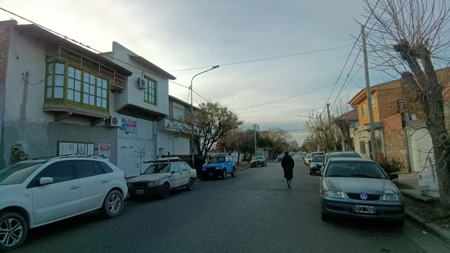 Galpón Base industrial en Barrio Belgrano, Neuquén — foto 3