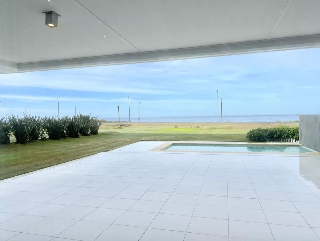Apartamento en venta Playa Brava 4 ambientes