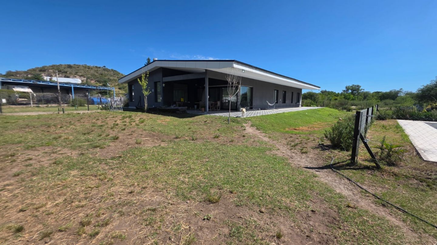 Casa en venta 5 ambientes