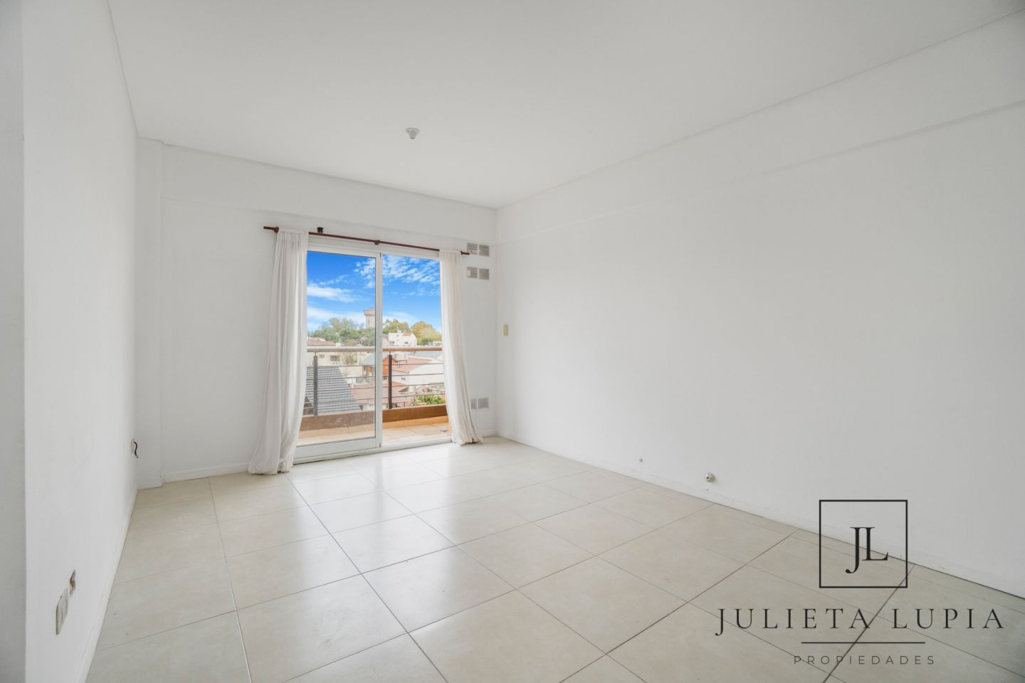 Departamento en Venta en Moron, G.B.A. Zona Oeste