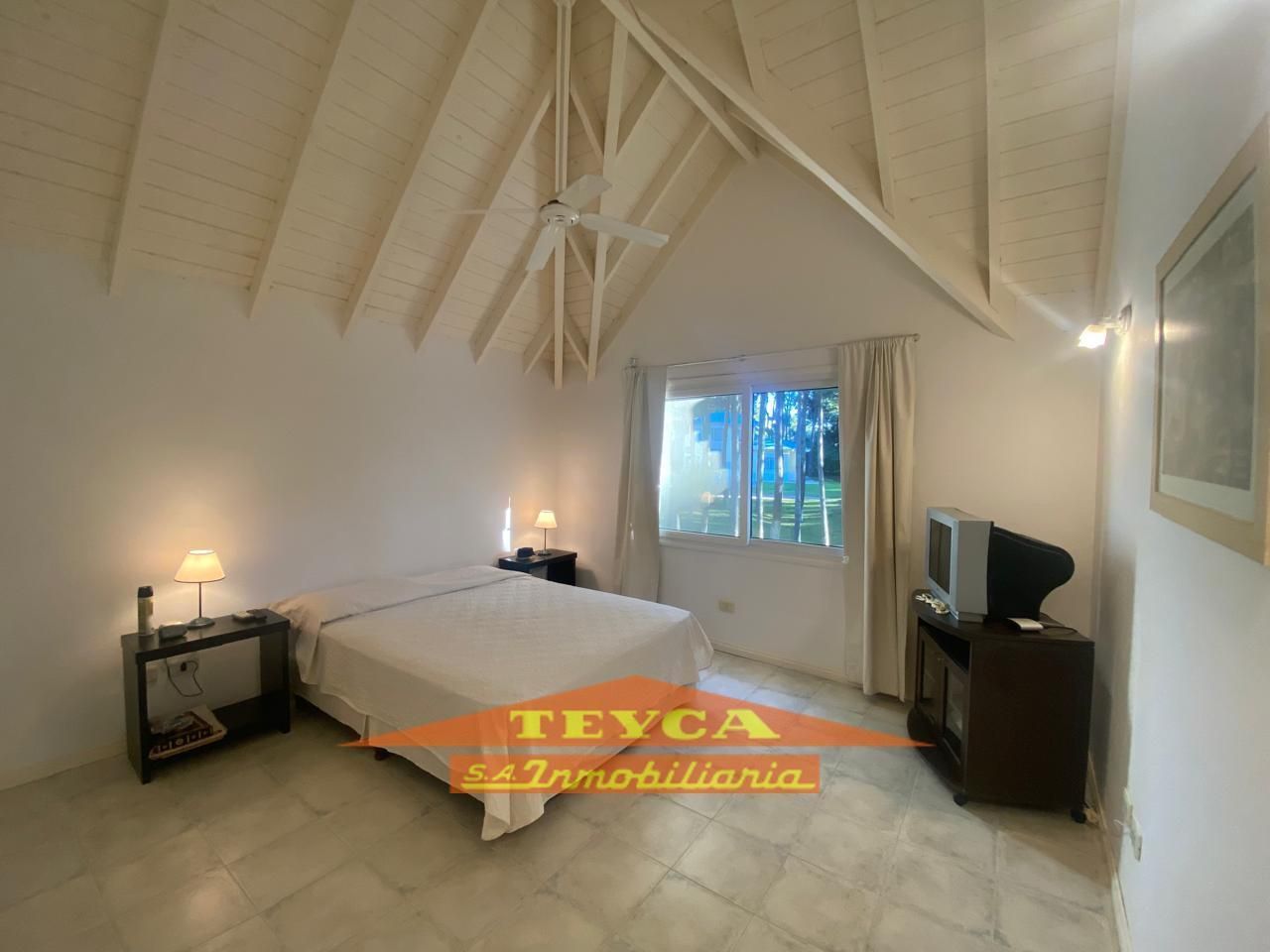 Casa en venta Pinamar Chico 5 ambientes
