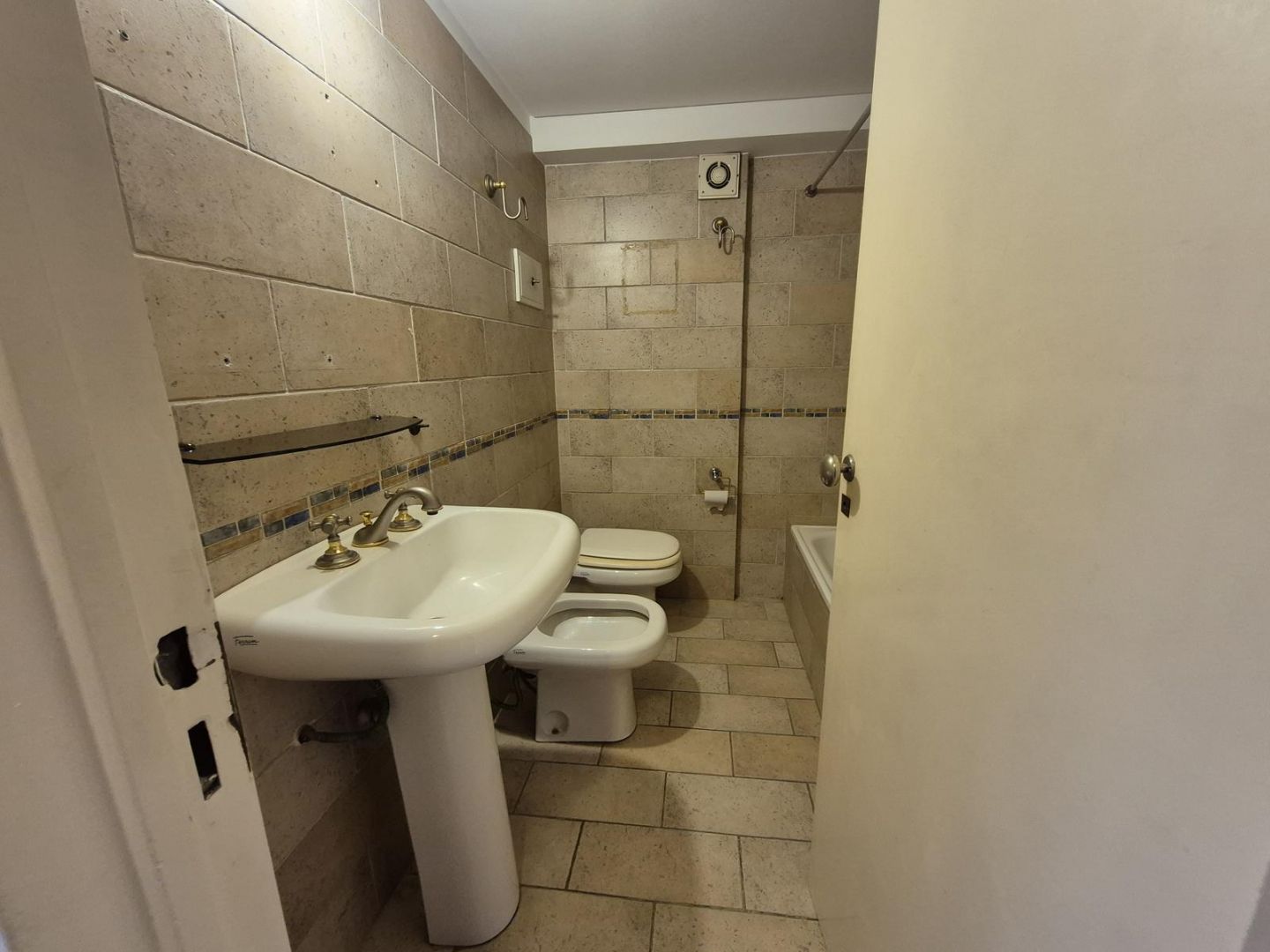 Edificio en Alquiler en General San Martin, G.B.A. Zona Norte