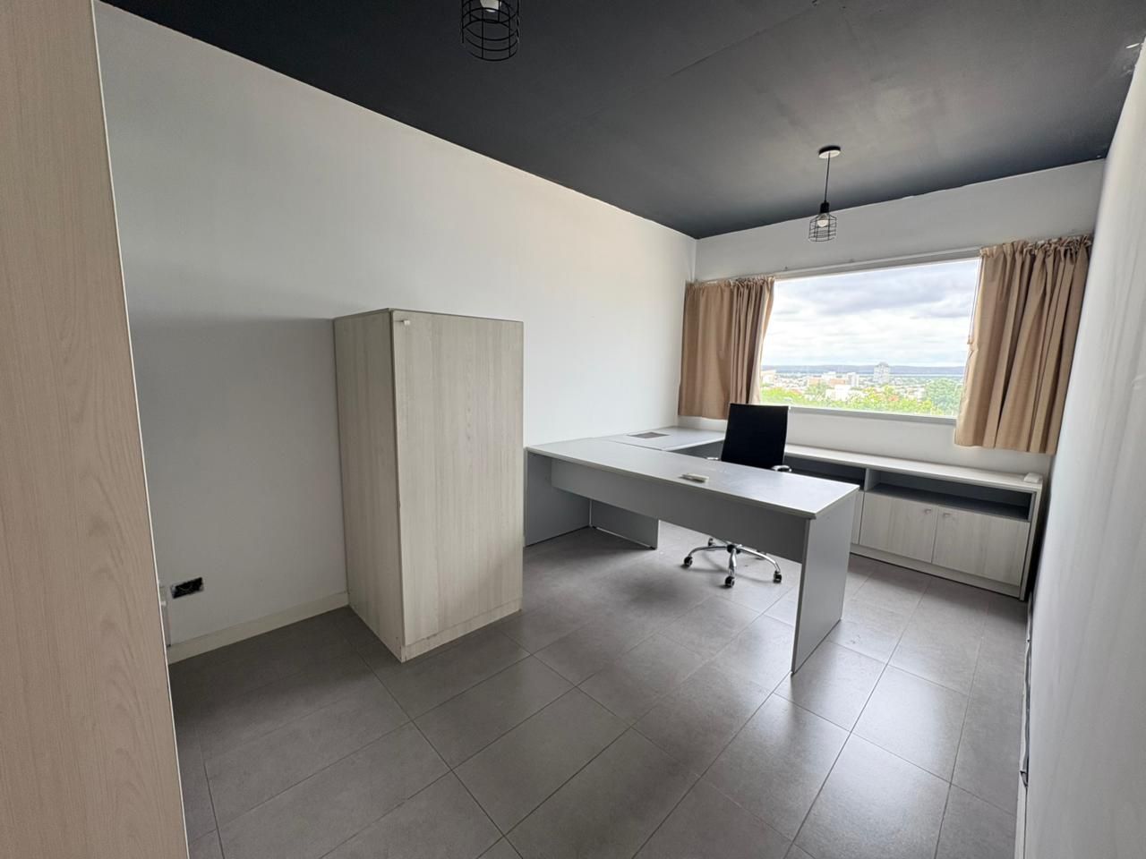 Oficina en Alquiler en Neuquen, Neuquen