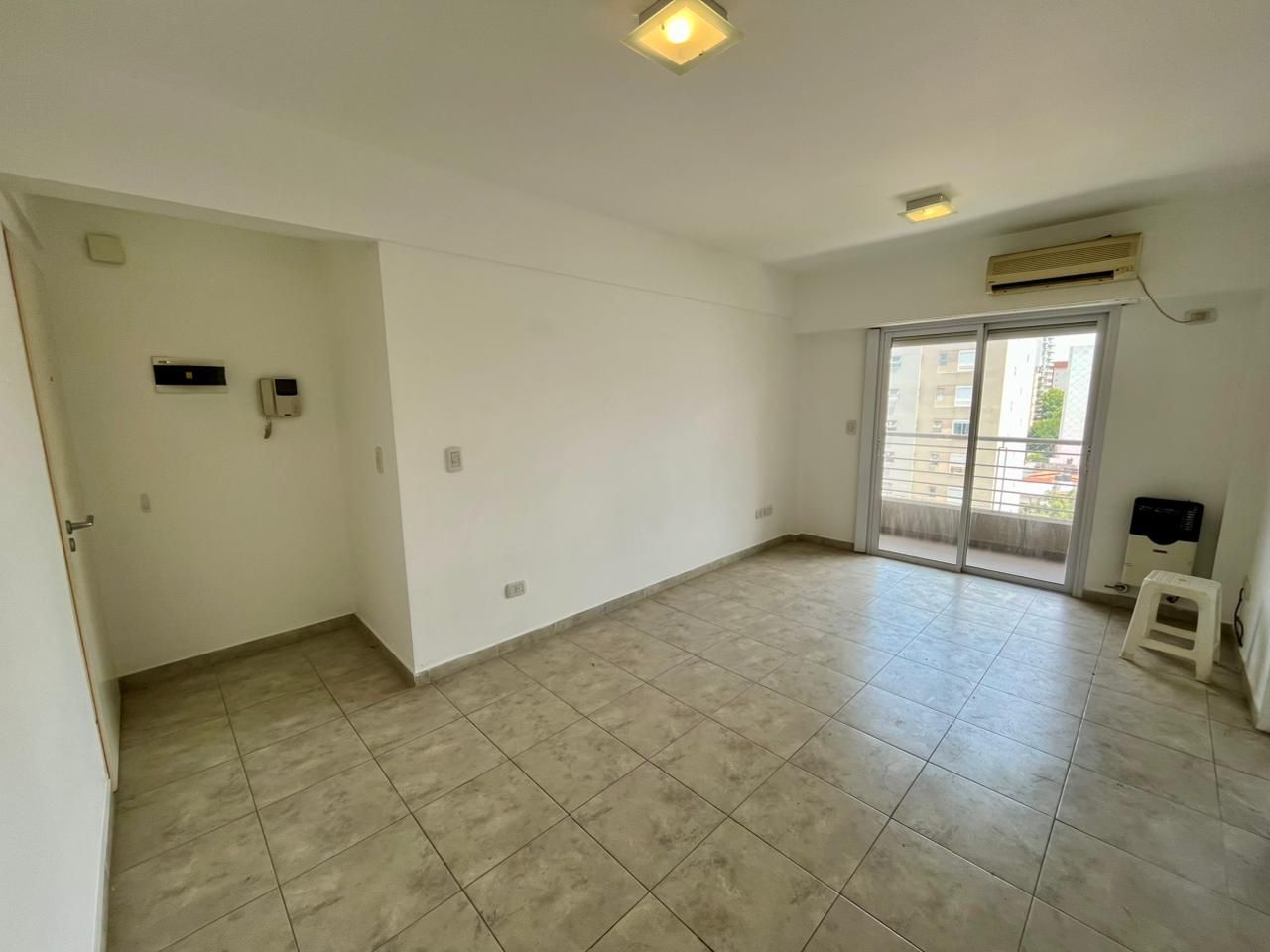 ALQUILER DE DEPARTAMENTO EN Tres de Febrero - Caseros - 8