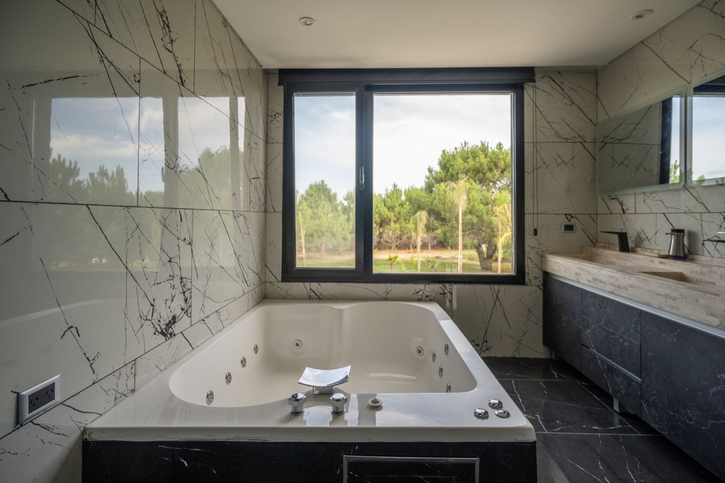 Casa en Venta en Pinamar, Buenos Aires Costa Atlantica