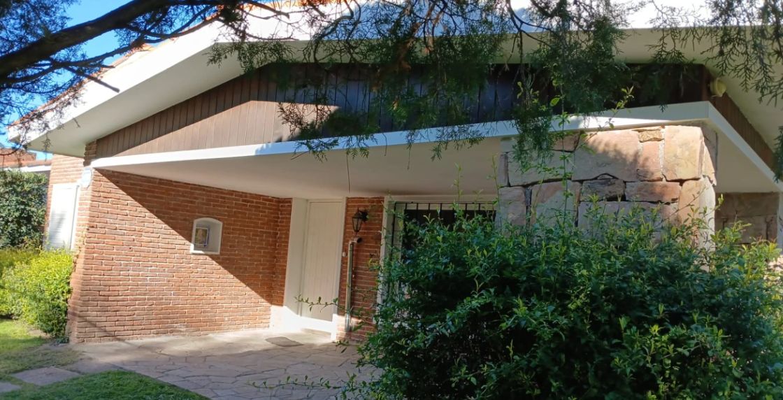 Casa en venta Playa Mansa 2 ambientes