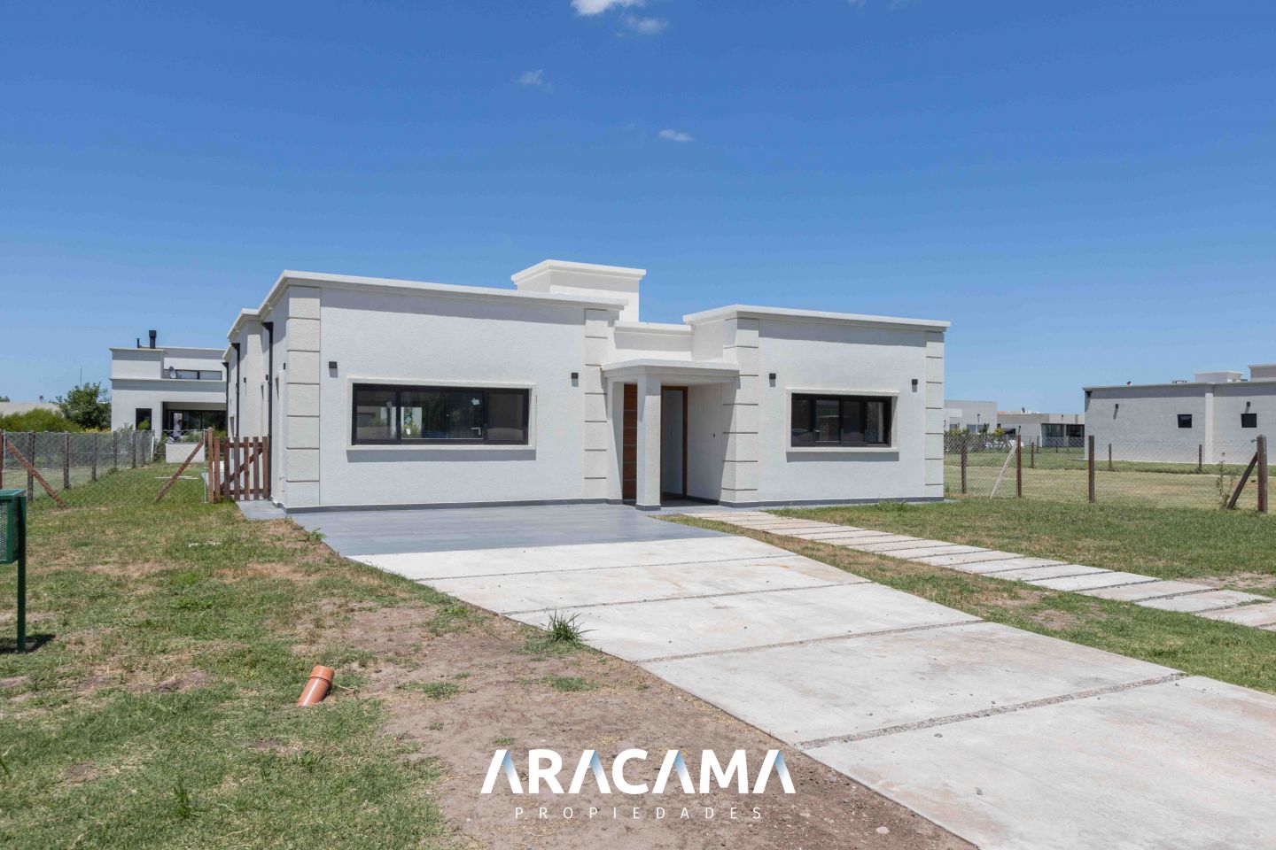 VENTA DE CASA EN Ezeiza - San Felipe - 33