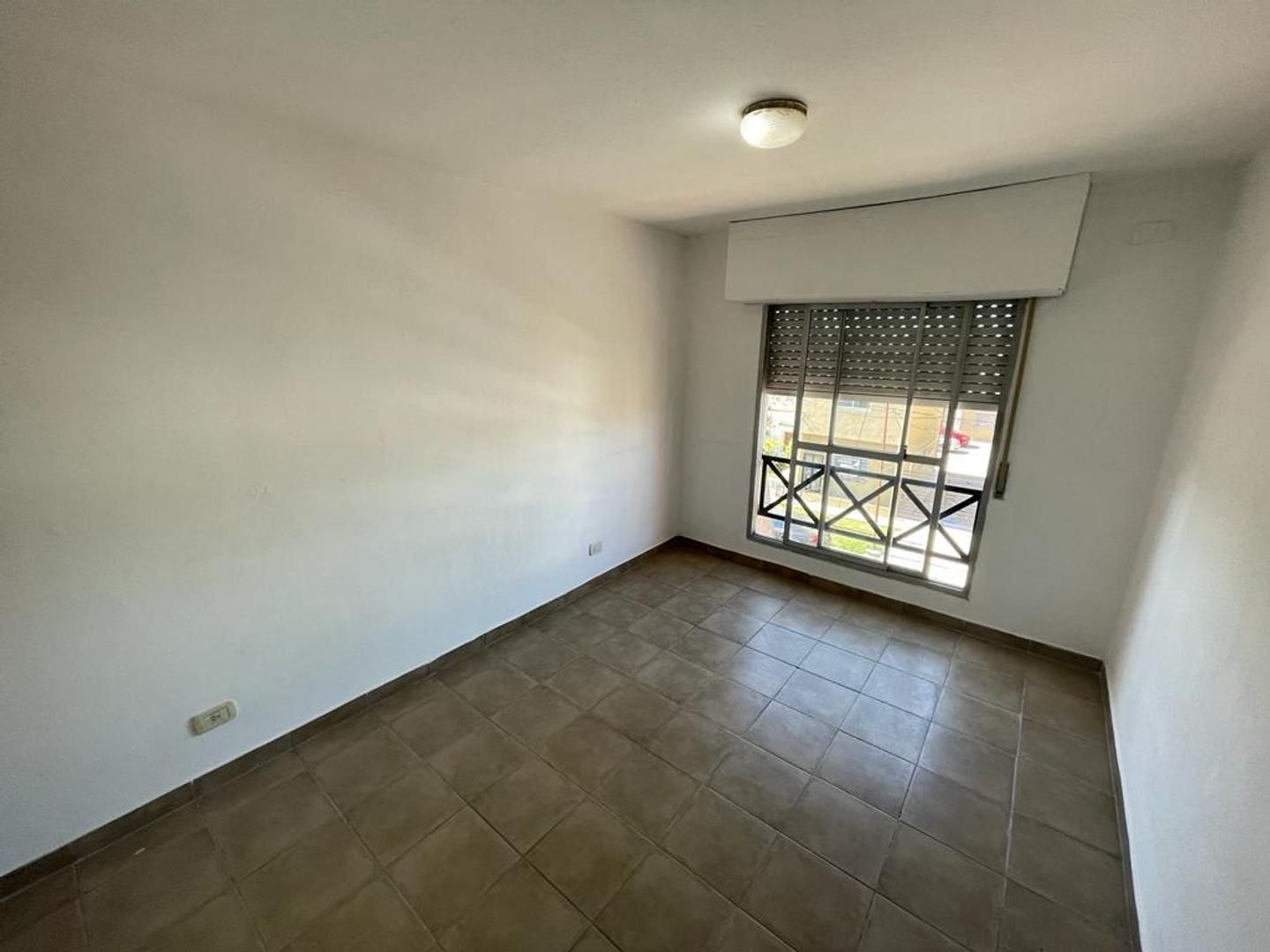 ALQUILER DE DEPARTAMENTO EN José C Paz - José C Paz - 6