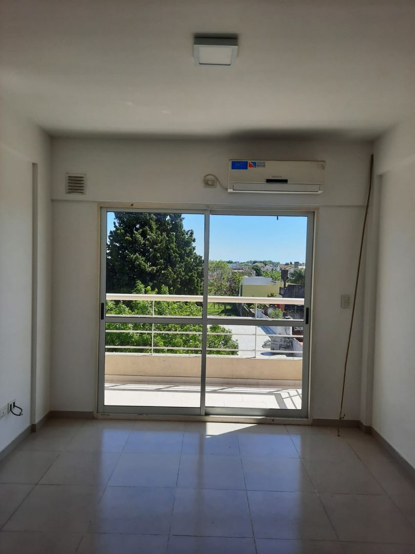 VENTA DE DEPARTAMENTO EN Tres de Febrero - Caseros - 37