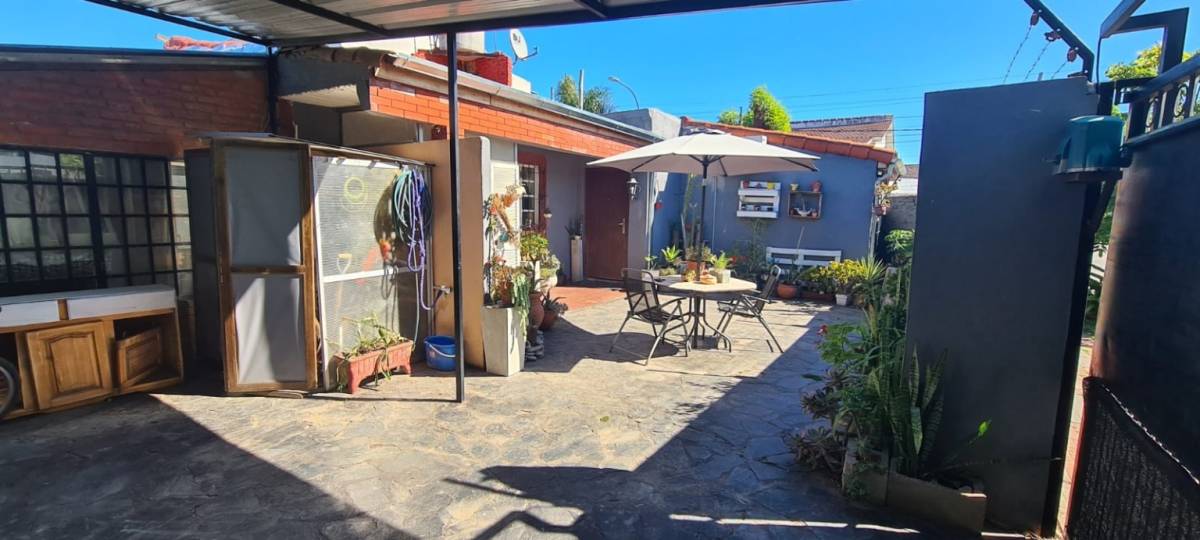 Venta Casa 4 Ambientes en San Miguel - 2