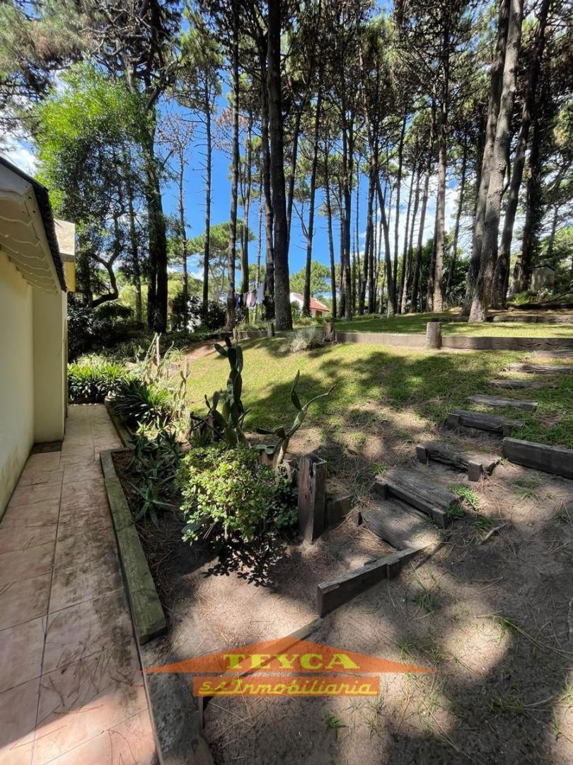 Casa en venta Lasalle 4 ambientes