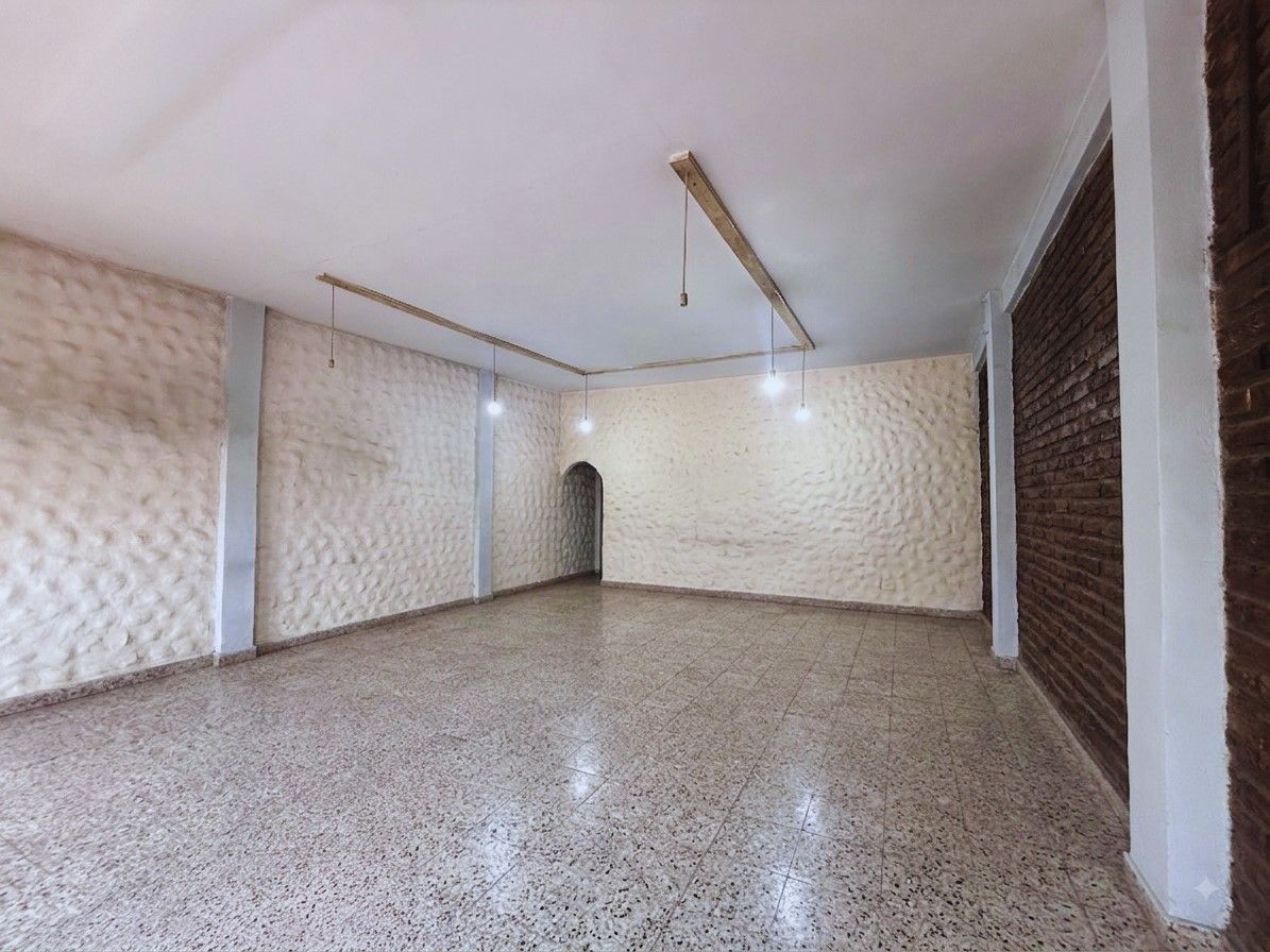 Local Comercial en Alquiler en Moron, G.B.A. Zona Oeste