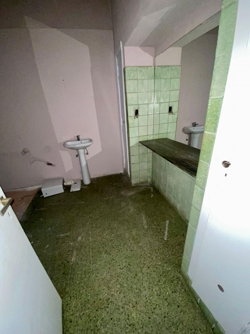 Local Comercial en Alquiler en Lanus, G.B.A. Zona Sur
