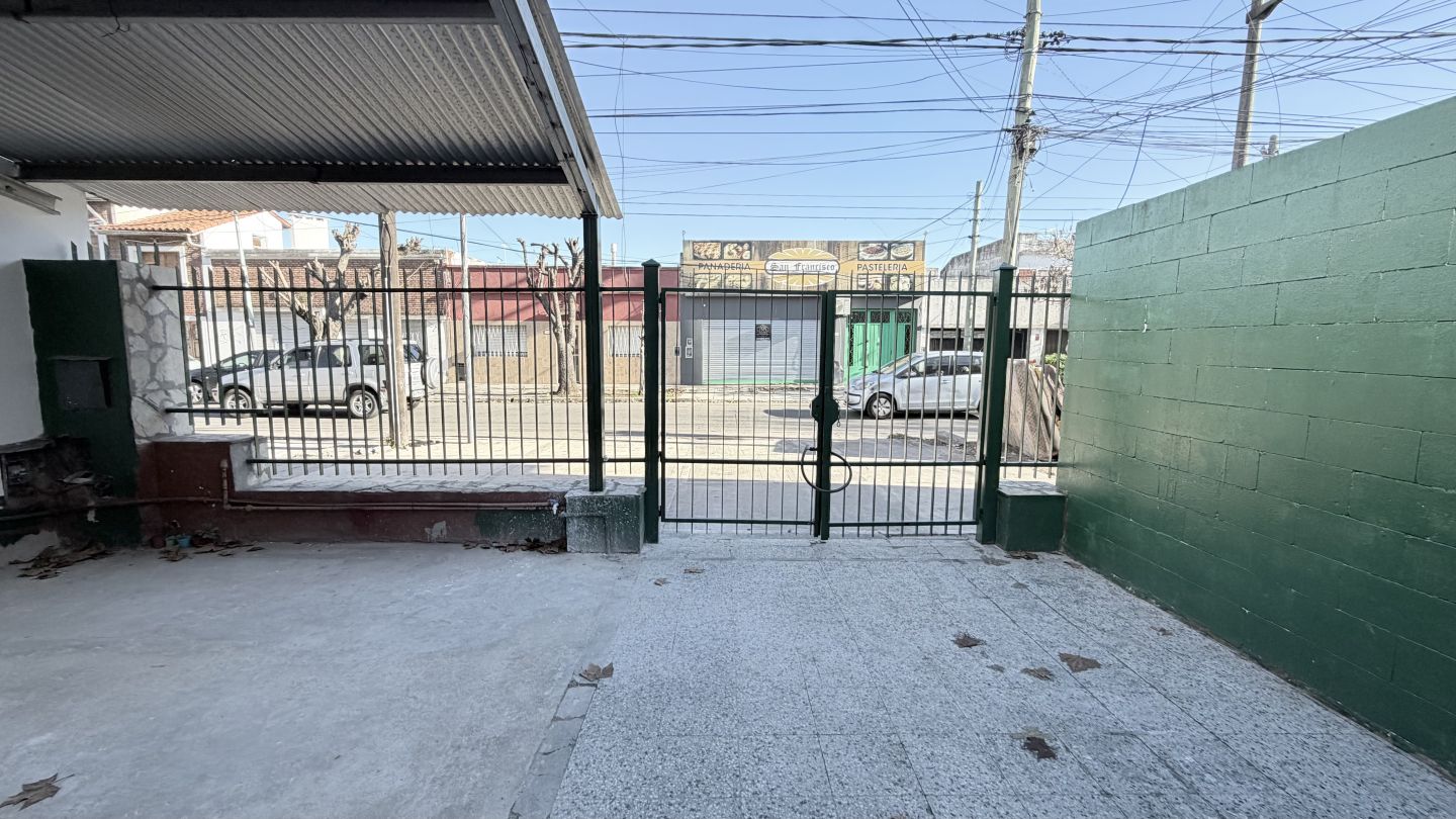 Casa en Venta en General San Martin, G.B.A. Zona Norte