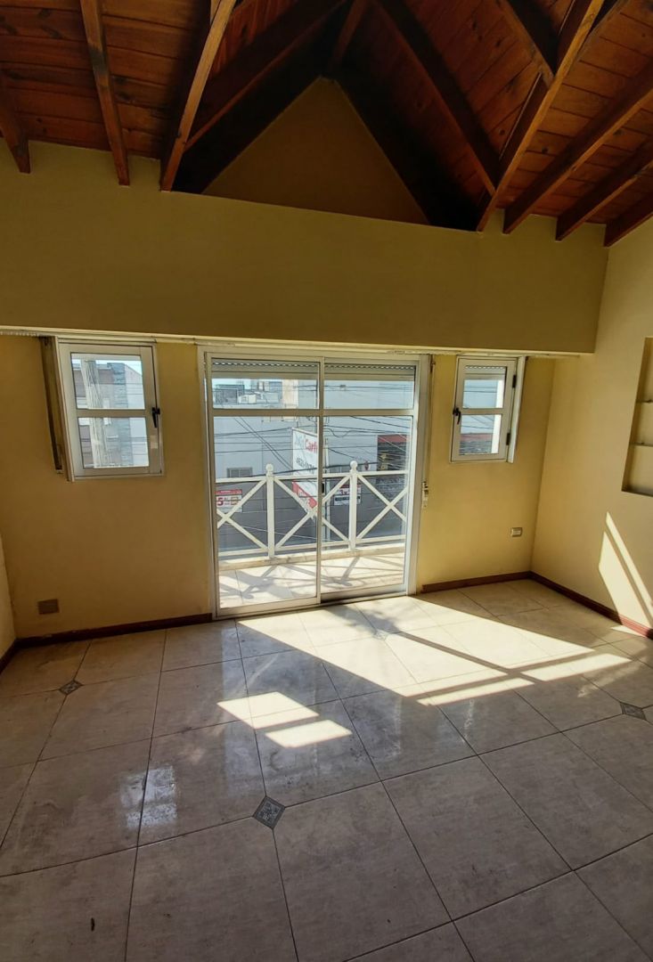Departamento en Venta en Moron, G.B.A. Zona Oeste