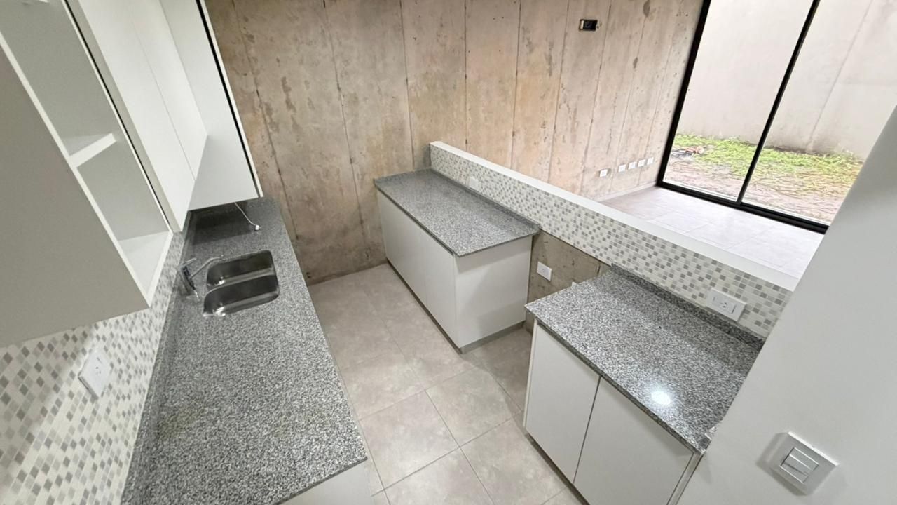 ALQUILER DE CASA EN José C Paz - 8