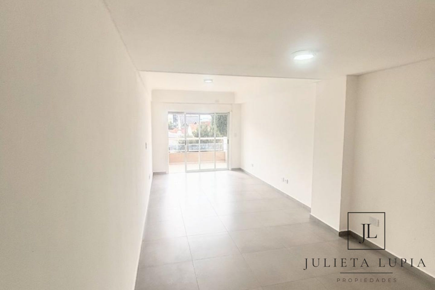 Departamento en Venta en Tres de Febrero, G.B.A. Zona Oeste