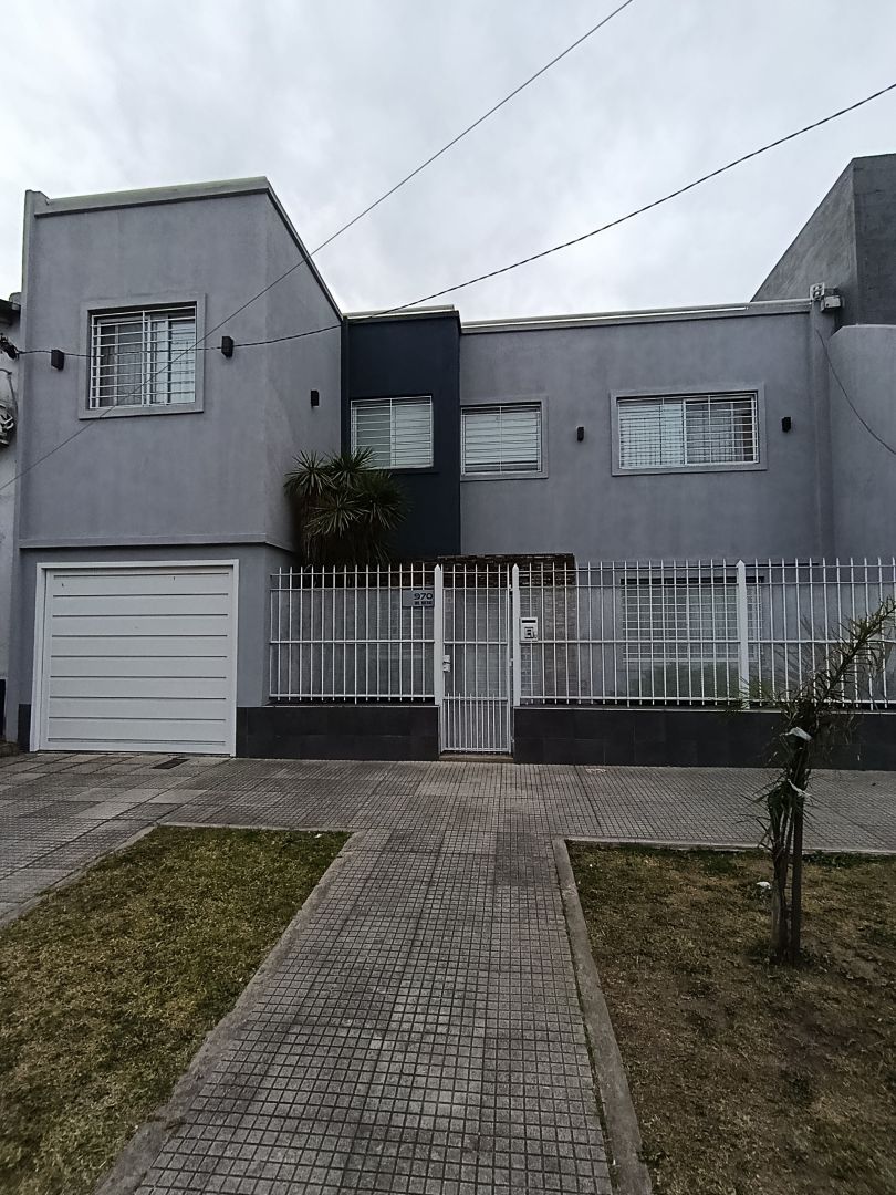 Casa en HUERGO, INGENIER 900