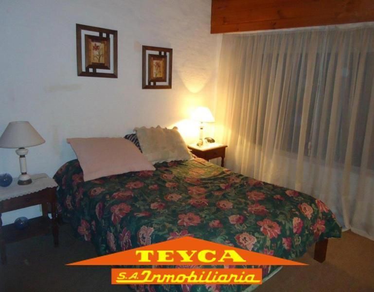 Casa en venta Lasalle 3 ambientes