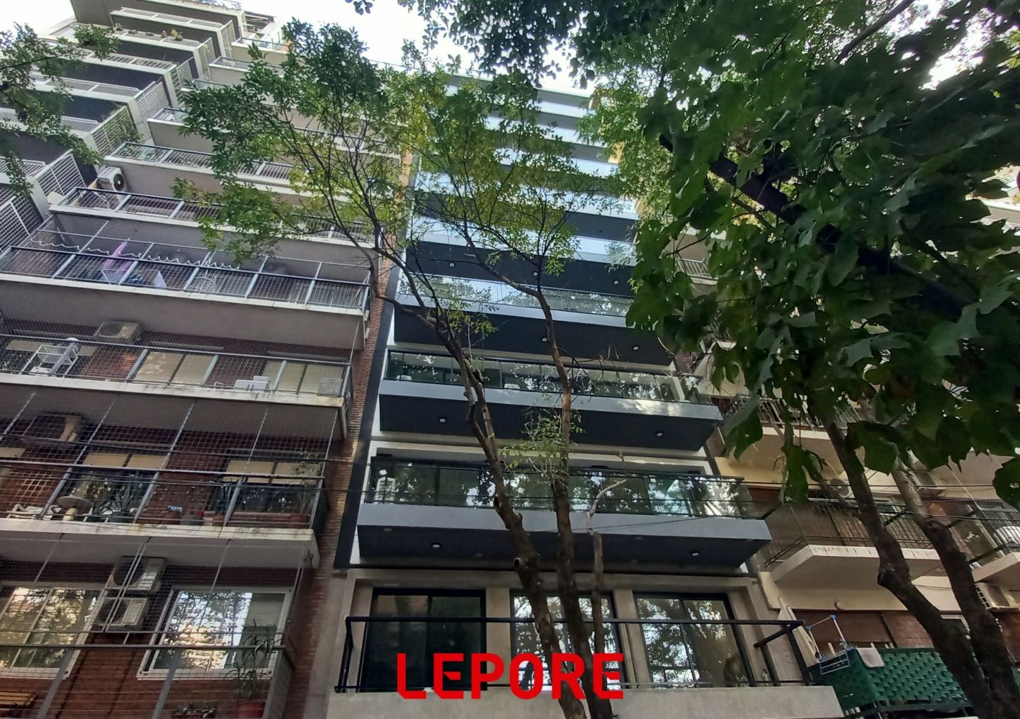 Departamento en Chenaut 1700