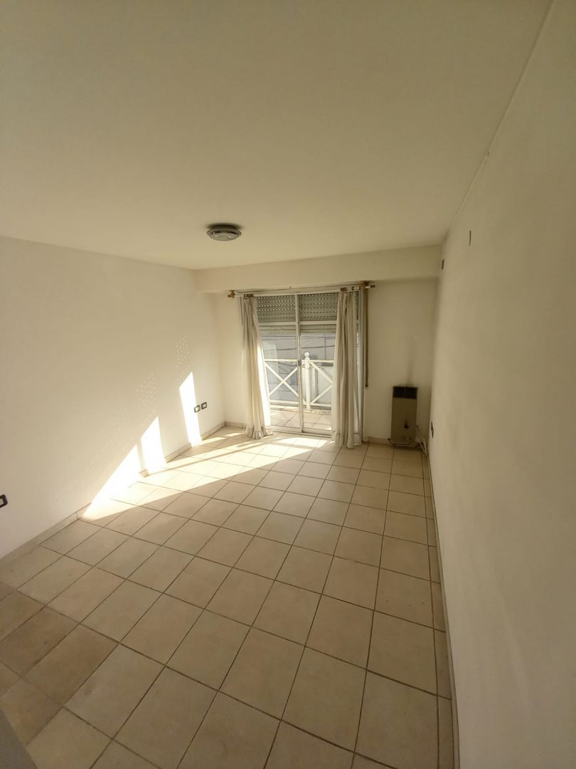 Departamento en Venta en Moron, G.B.A. Zona Oeste