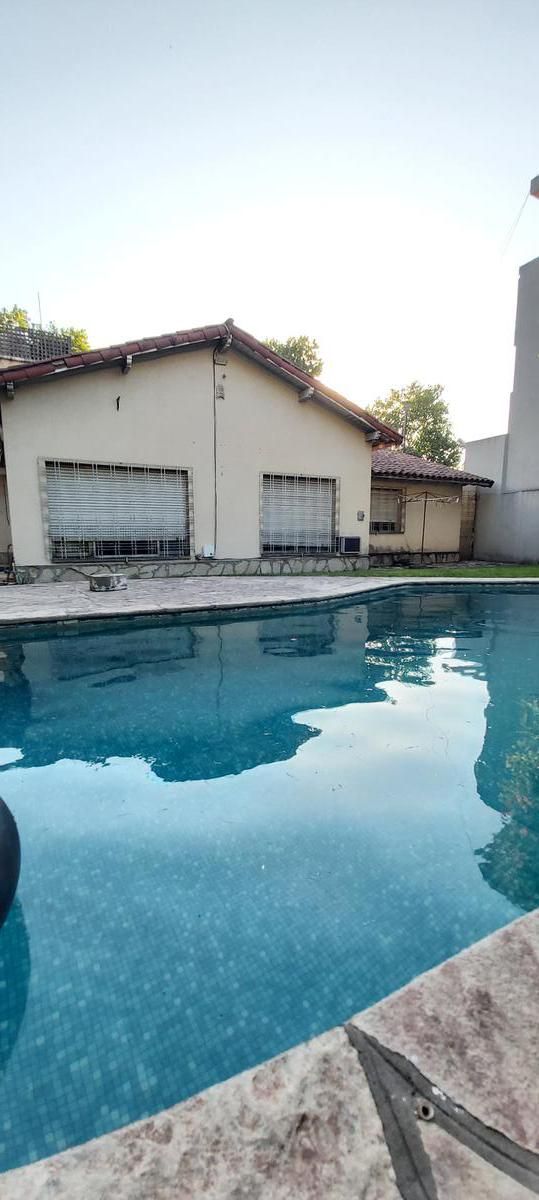 Casa en Venta en Tres de Febrero, G.B.A. Zona Oeste