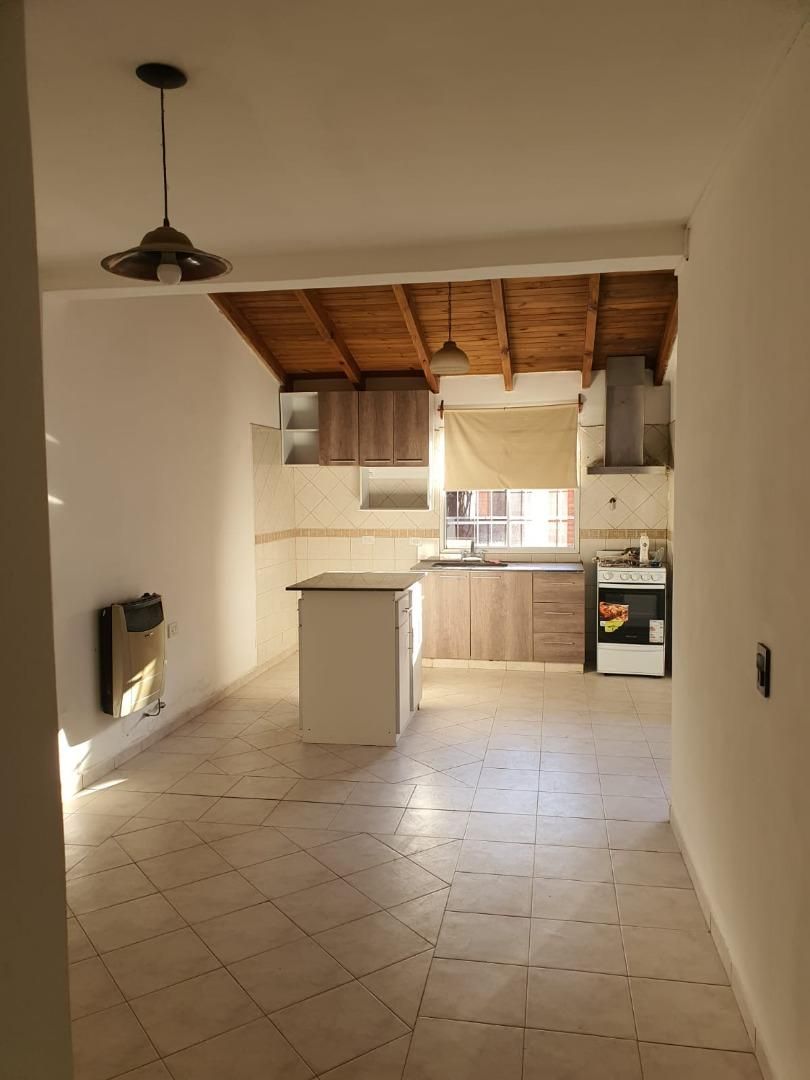 VENTA DE CASA EN Neuquén - Provincias Unidas - 6