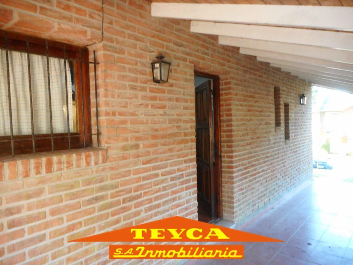 Casa en venta Zona Duplex 3 ambientes