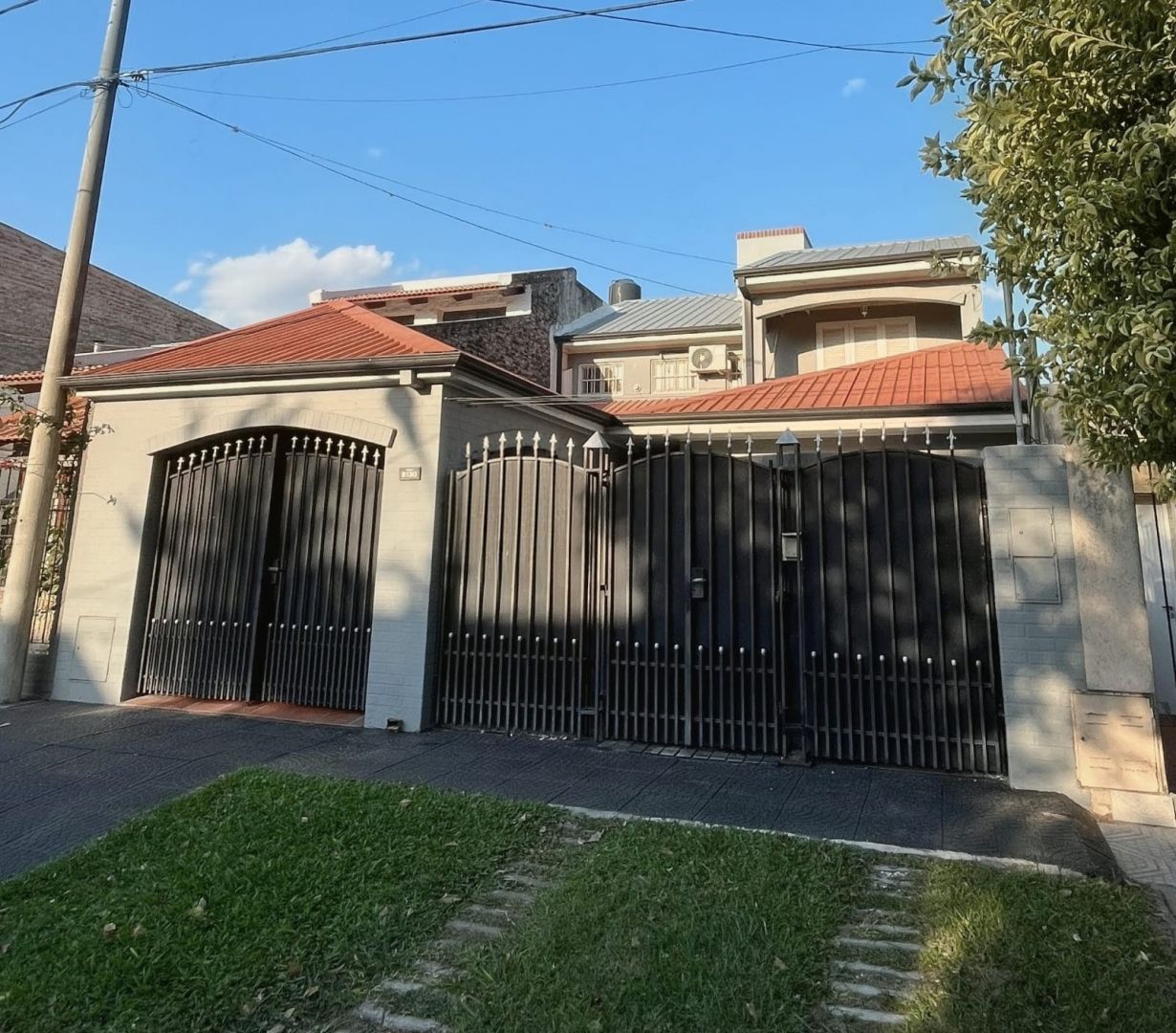 Casa en venta Guadalupe Residelcial 3 ambientes