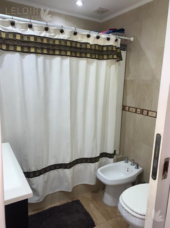 Casa en Venta en Moron, G.B.A. Zona Oeste