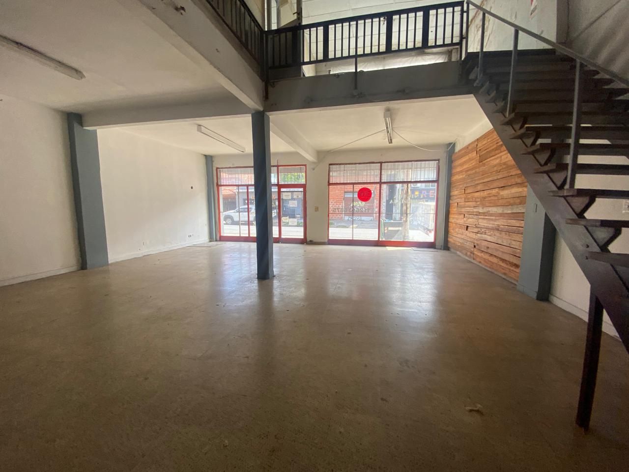 VENTA DE GALPON EN San Isidro - Boulogne - 4