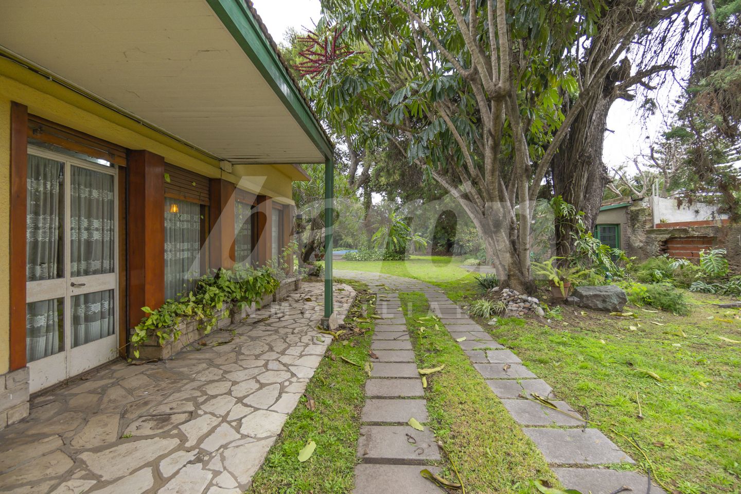 VENTA DE CASA EN Lomas de Zamora - Banfield - 42