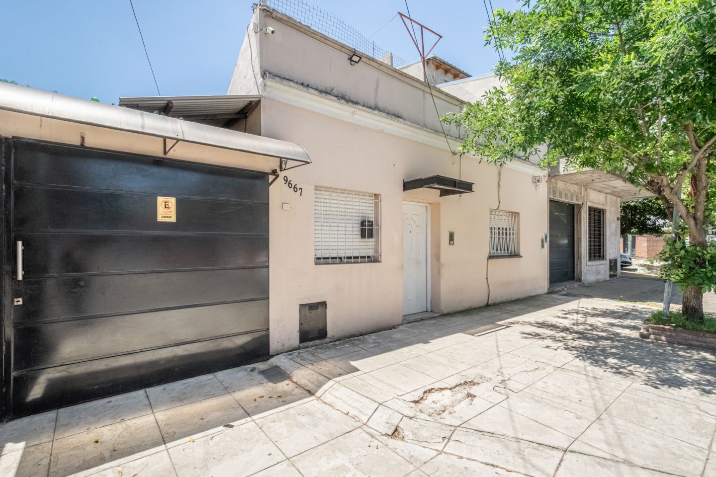 VENTA DE CASA EN Tres de Febrero - Loma Hermosa - 41