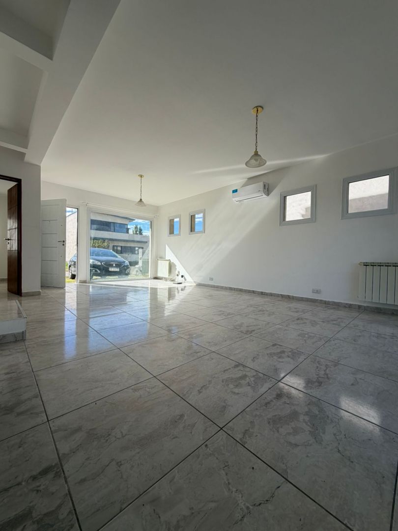 Casa EN ALQUILER