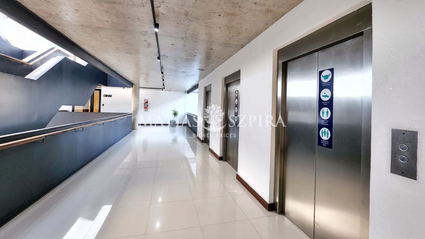 ALQUILER DE OFICINA EN Moreno - Francisco Alvarez - 19