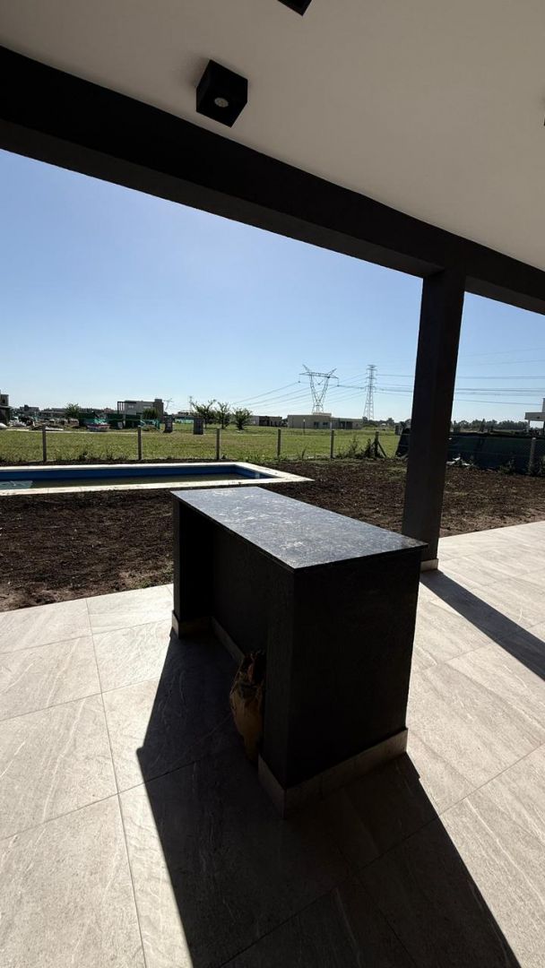 VENTA DE CASA EN Ezeiza - La Magdalena - 31