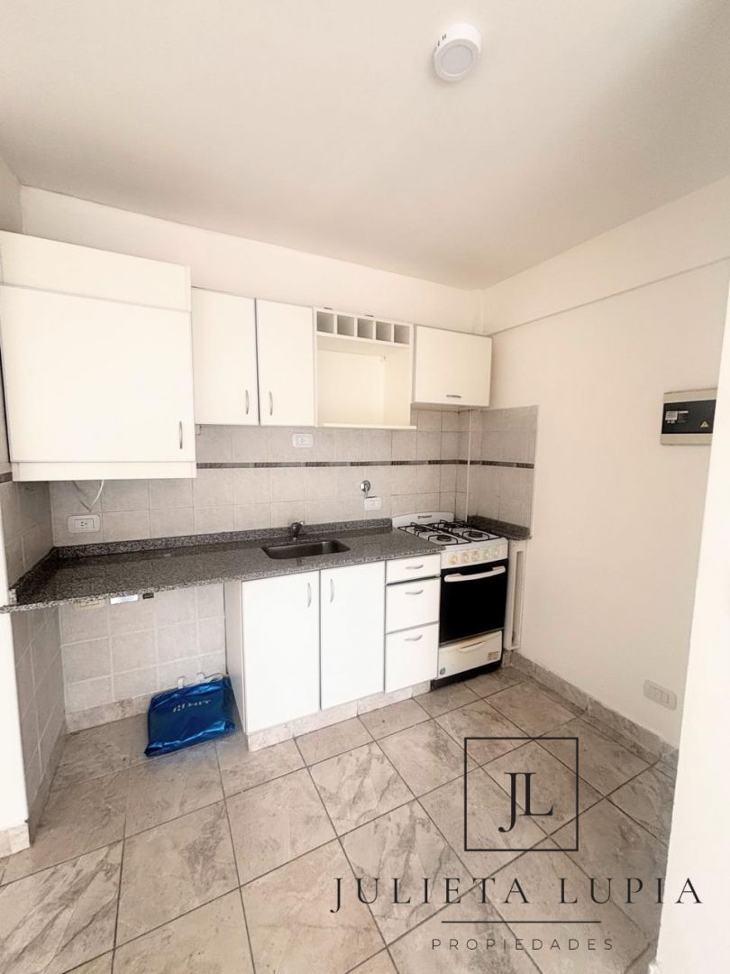 Departamento en Venta en Tres de Febrero, G.B.A. Zona Oeste