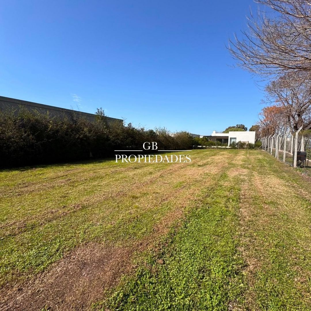 Lote en Santa Elena