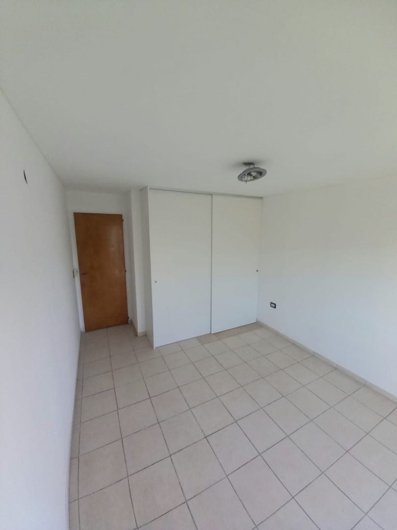 Departamento en Venta en Moron, G.B.A. Zona Oeste