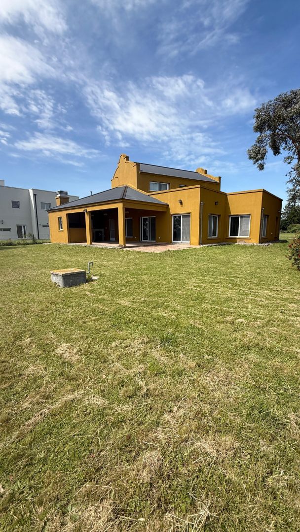 VENTA DE CASA EN Ezeiza - La Magdalena - 41