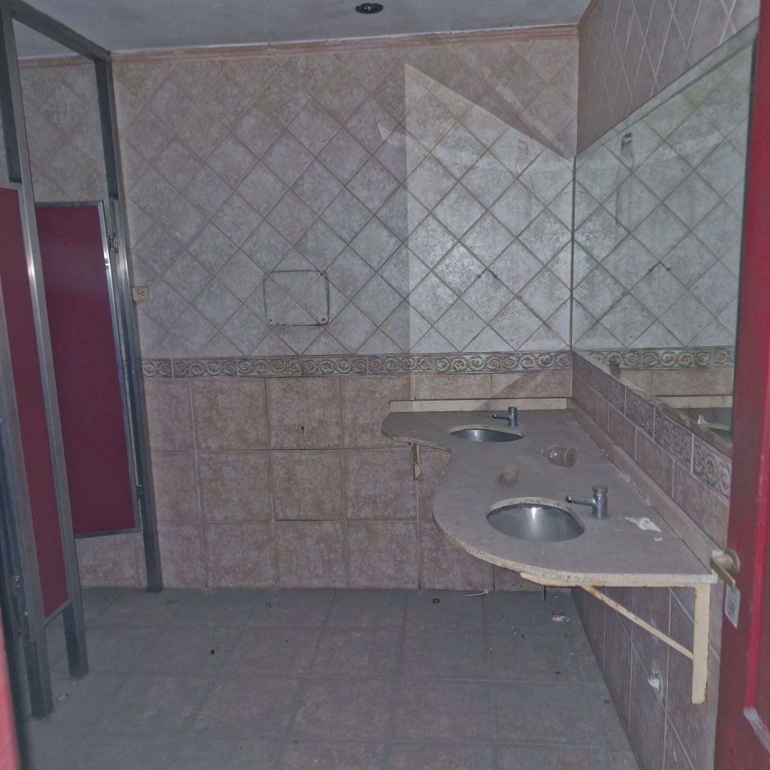 Local Comercial en Alquiler en Lomas de Zamora, G.B.A. Zona Sur
