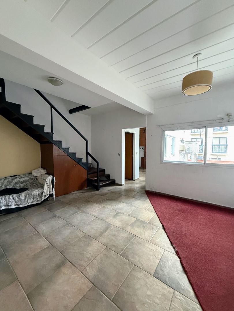 Departamento en AV. GASCON 500