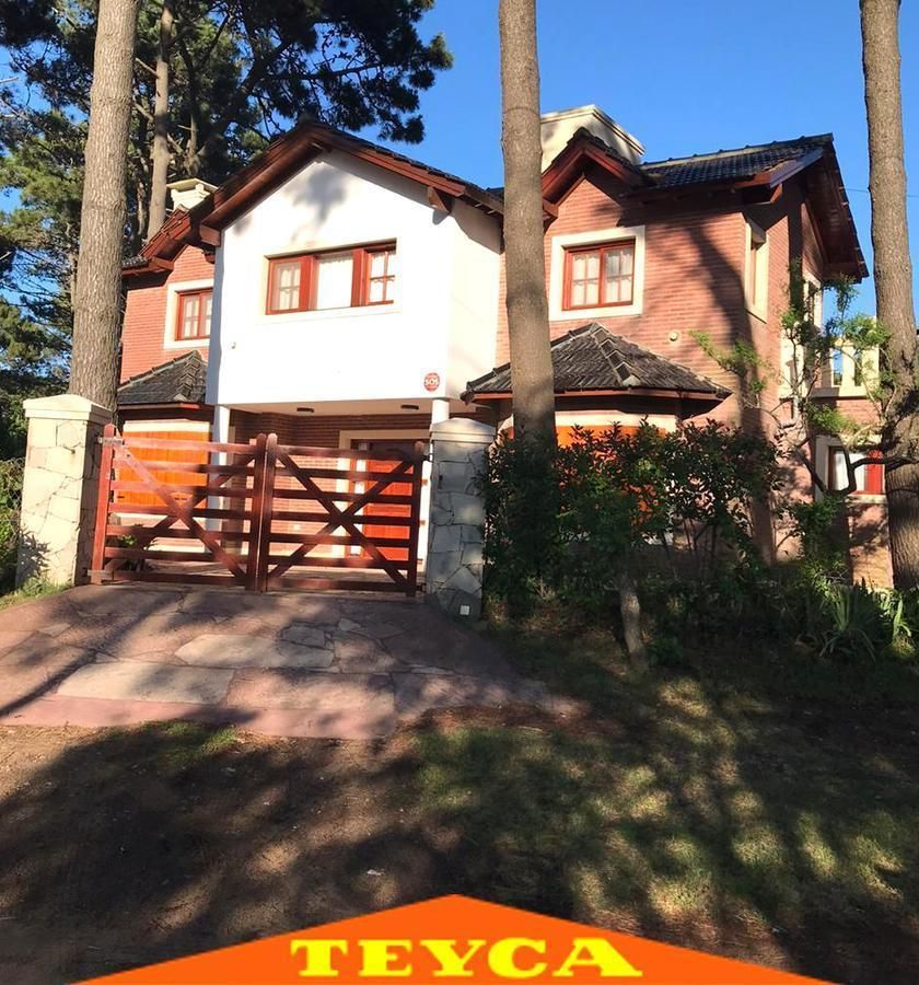 Casa en venta Ostende 4 ambientes