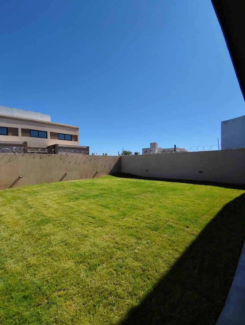 ALQUILER DE CASA EN Neuquén - Confluencia - 28