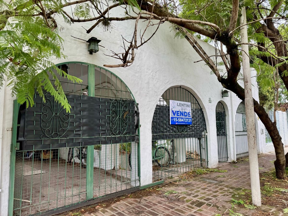 Casa en Venta en Tres de Febrero, G.B.A. Zona Oeste