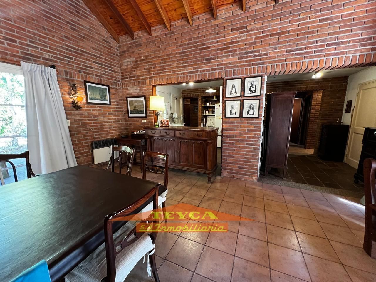 Casa en venta Lasalle 5 ambientes