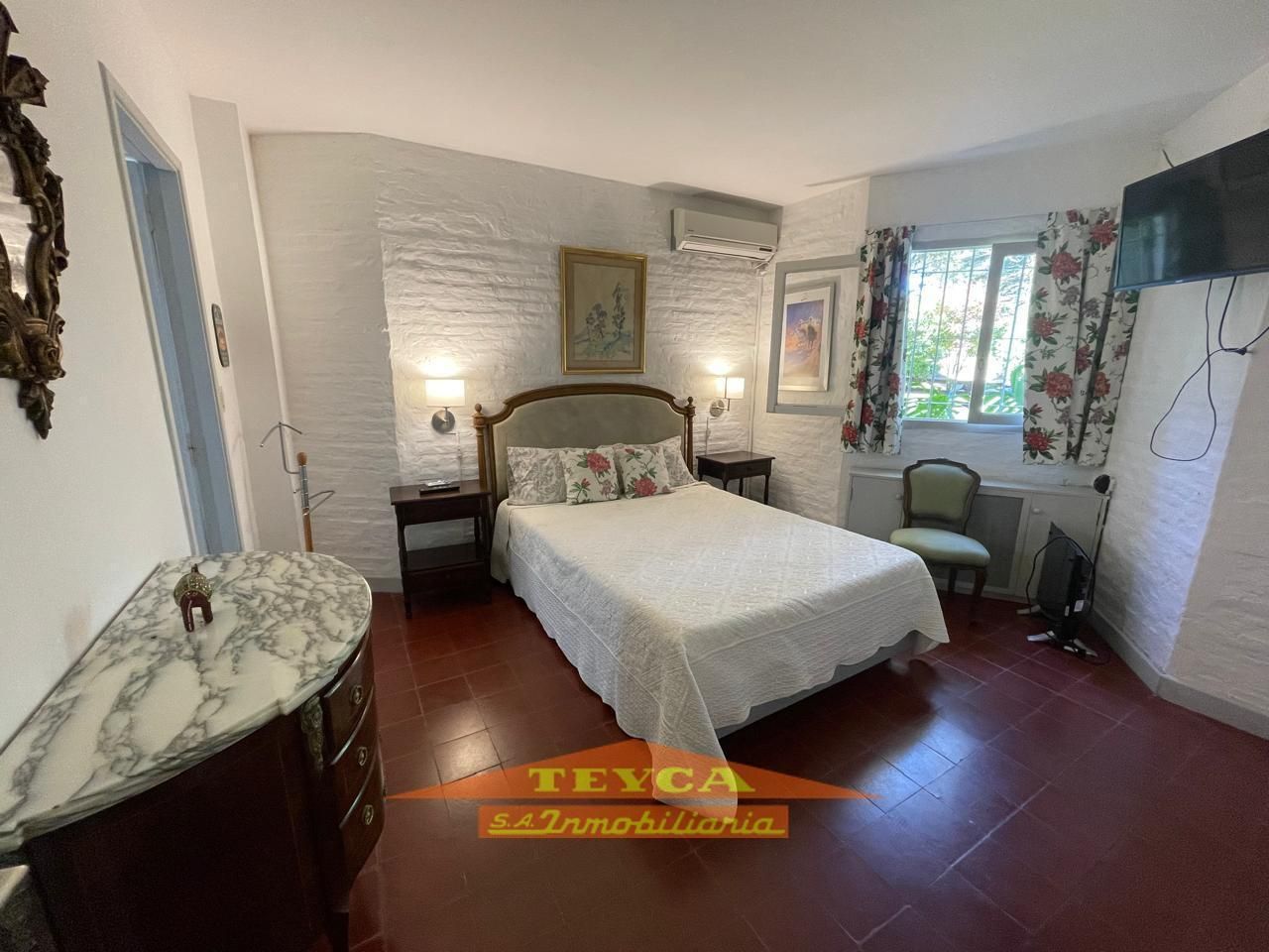 Casa en venta Lasalle 5 ambientes