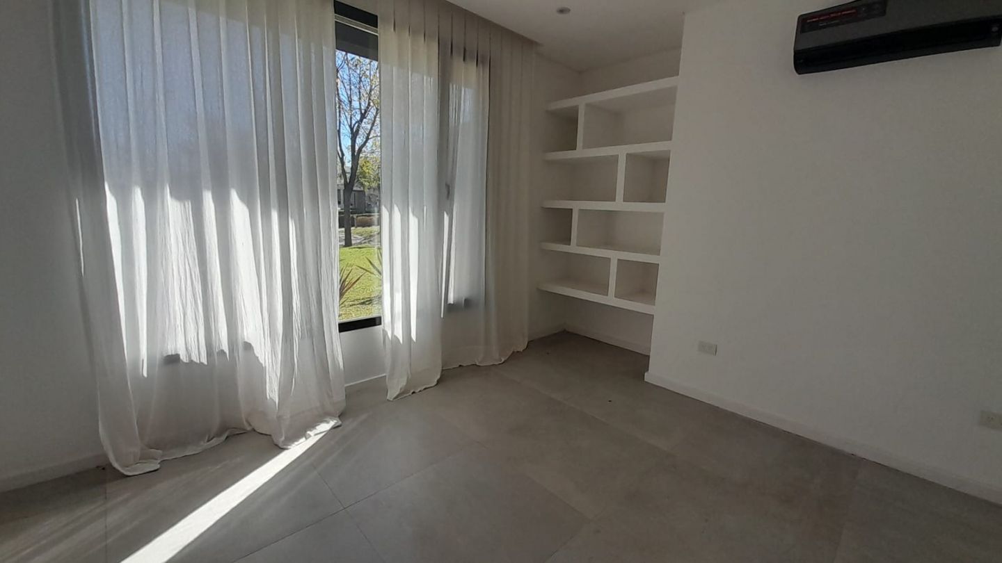 Casa en Venta en Escobar, G.B.A. Zona Norte