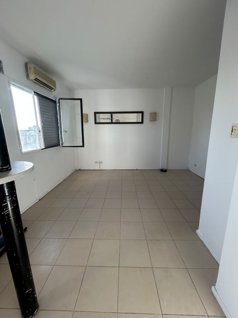 Departamento en Wineberg 2700