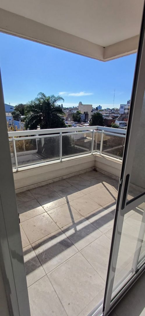 VENTA DE DEPARTAMENTO EN Tres de Febrero - Caseros - 4